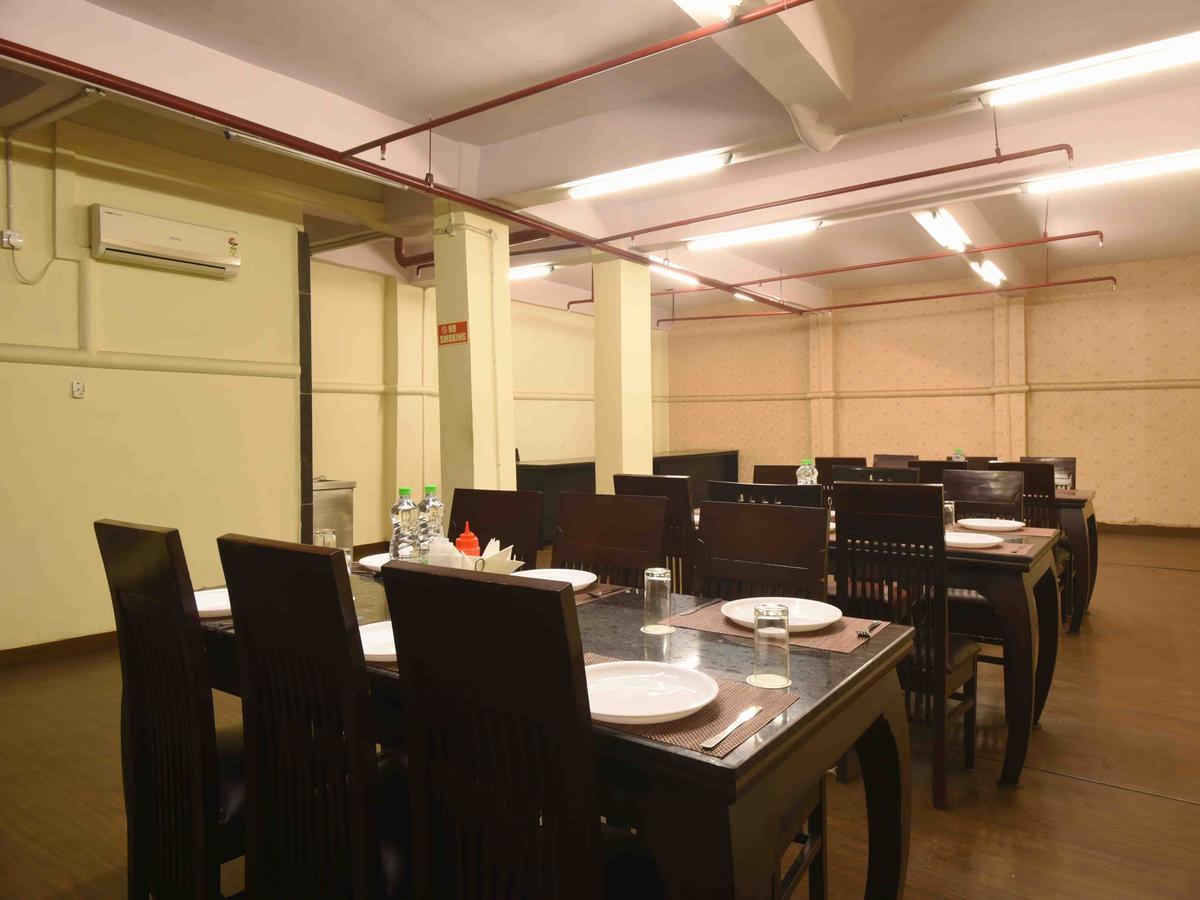Hotel Royal Grand - Opposite Axis Bank East Patel Nagar Nova Deli Exterior foto
