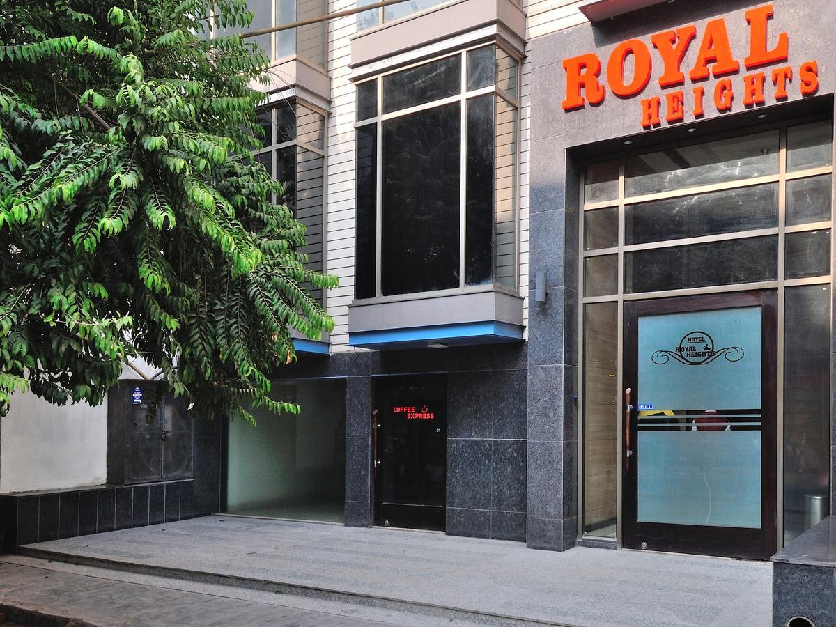 Hotel Royal Grand - Opposite Axis Bank East Patel Nagar Nova Deli Exterior foto