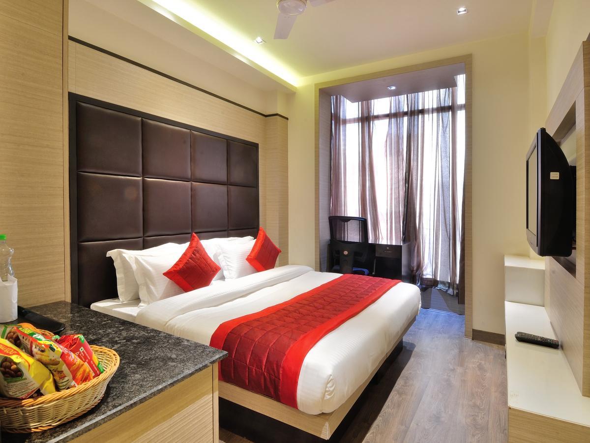 Hotel Royal Grand - Opposite Axis Bank East Patel Nagar Nova Deli Exterior foto