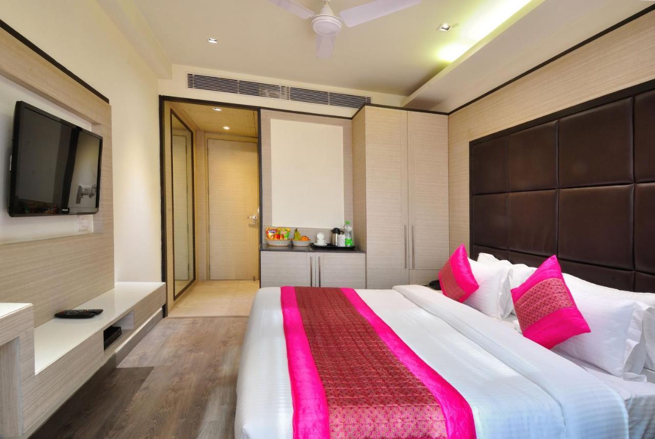 Hotel Royal Grand - Opposite Axis Bank East Patel Nagar Nova Deli Exterior foto